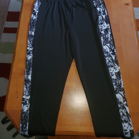 SHEIN Workout Outfit set! Size 2X Top & Bottom - Picture 3 of 3